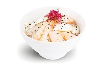 SAKANA ciotola di riso con filetti di pesce misto alla piastra (2 tonno, 2 branzino, 2 gambero cotto, 3 salmone)